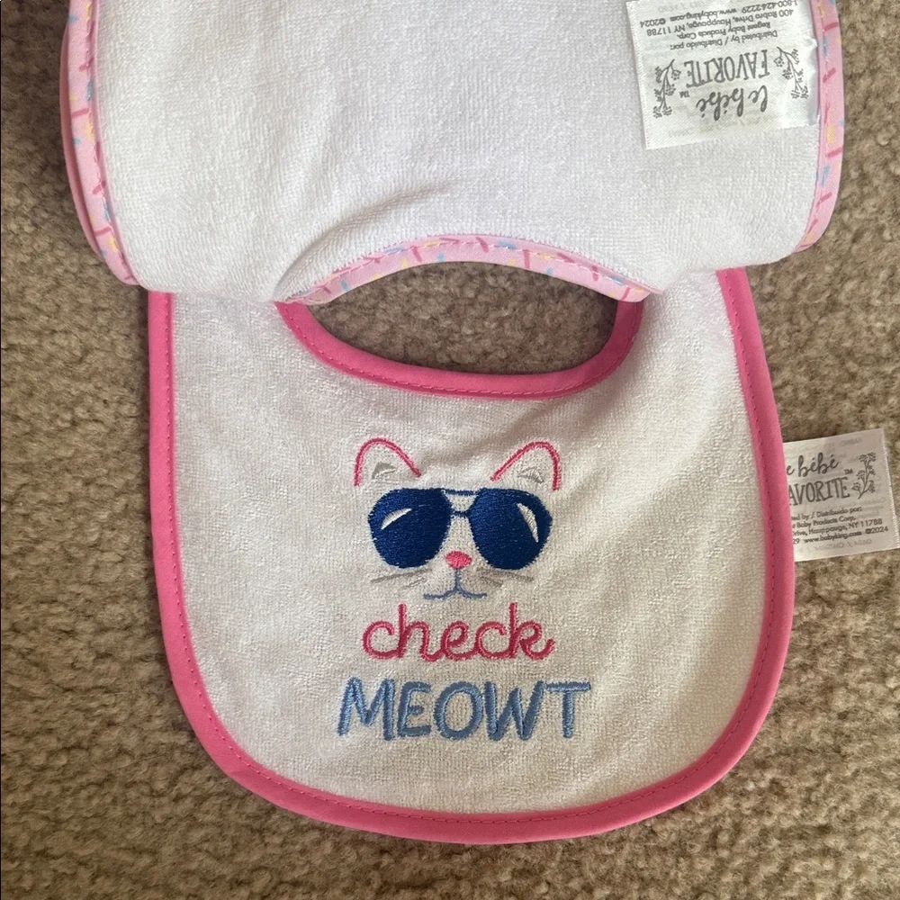 Pink 'I Love You Very Mush' Baby Bib - Self Closure